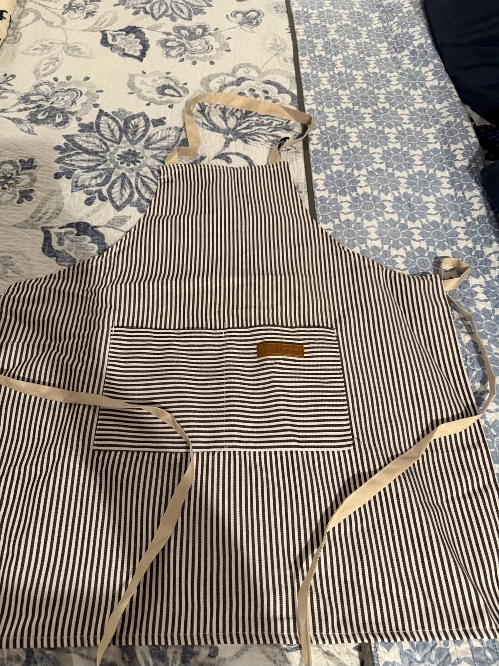 Striped Cotton Apron with Front Pocket - Black & Cream